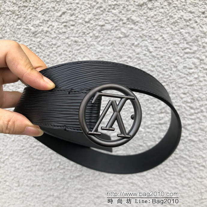 路易威登LV  M9932Q LVCIRCLE腰帶 飾有圓形LV logo 風格陽剛 時尚百搭款男士皮帶  xfp1368